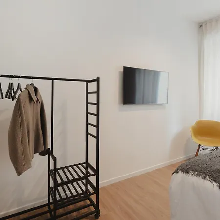 Bilo E Mono A 2 Passi Dall'ospedale, Centro E Stazione - Casap17 アパート バレーゼ